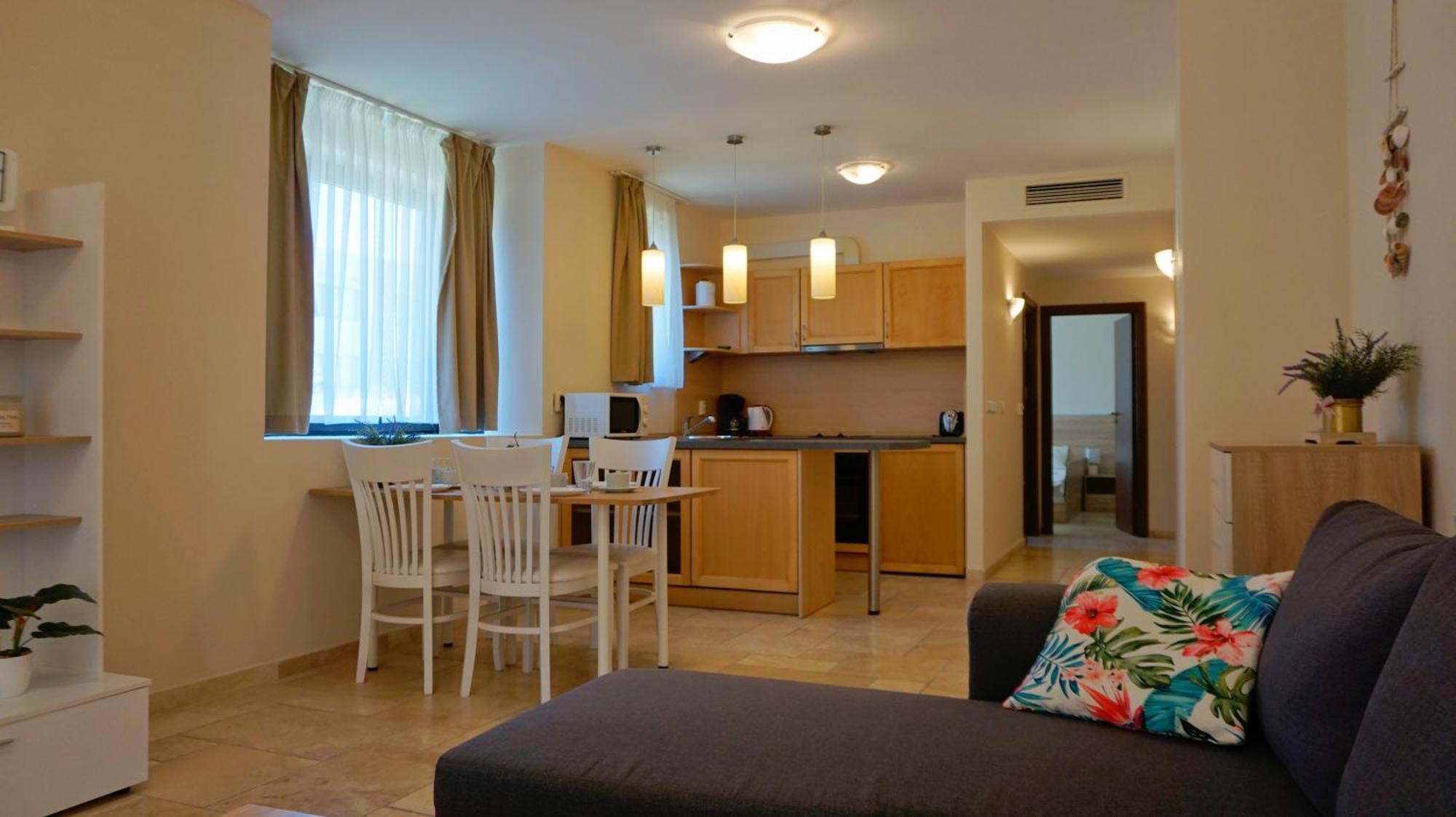 Ваканционни Апартаменти Калиакрия - Holiday Apartments Kaliakria Topola Bagian luar foto