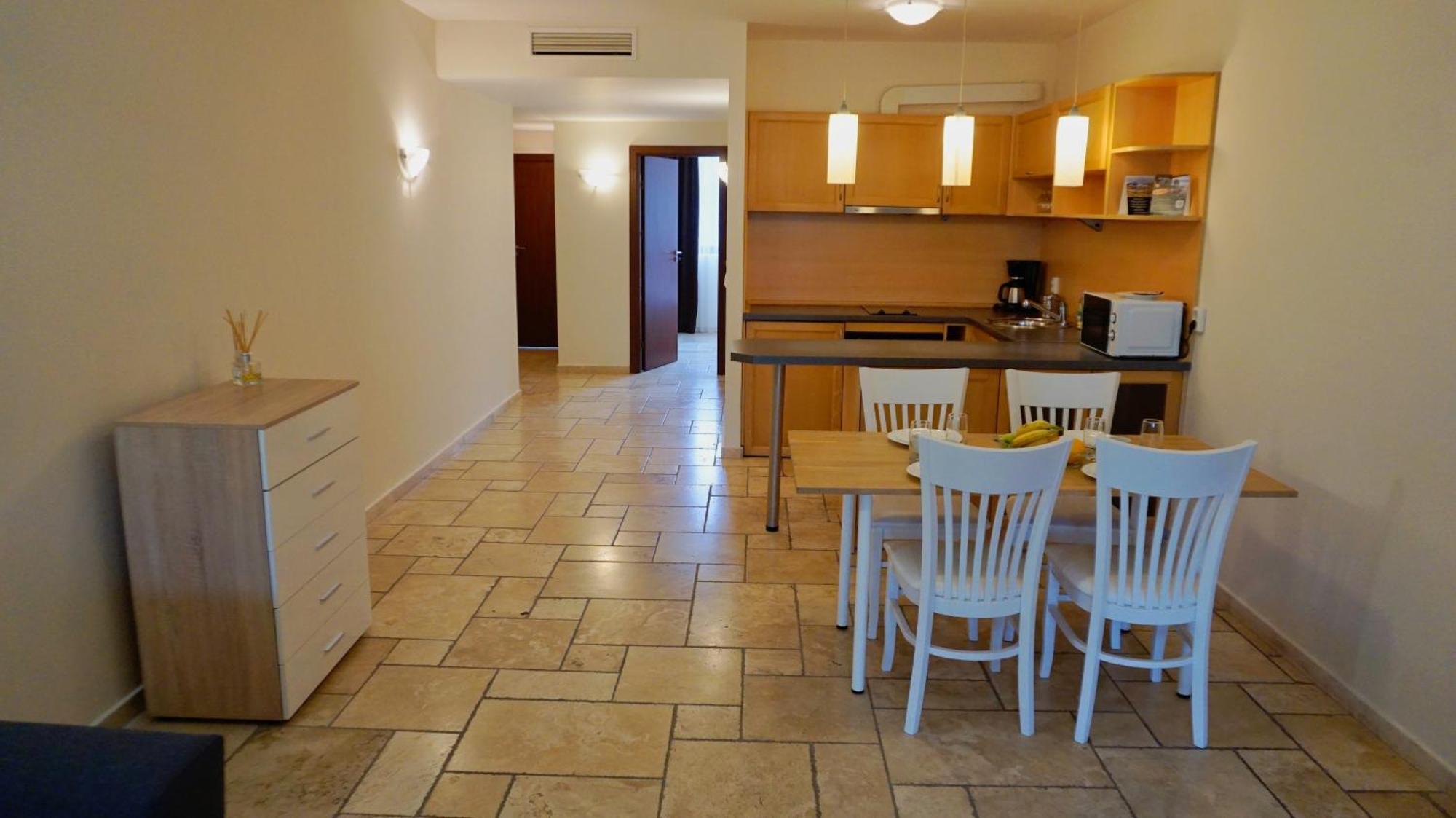 Ваканционни Апартаменти Калиакрия - Holiday Apartments Kaliakria Topola Bagian luar foto